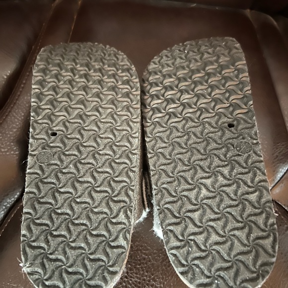 Woman’s Lined Slippers - Picture 3 of 3